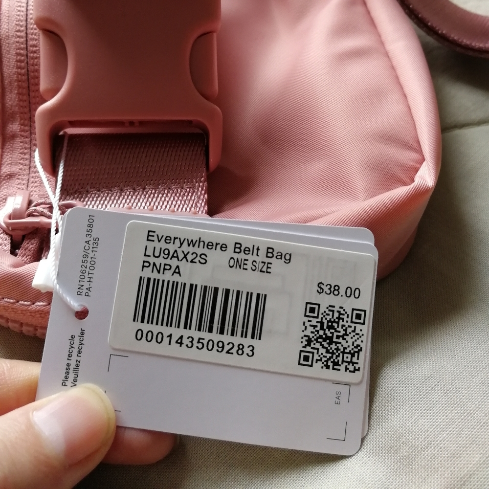 LULULEMON Everywhere Belt Bag Pink Pastel 1L NWT - Picture 5 of 7
